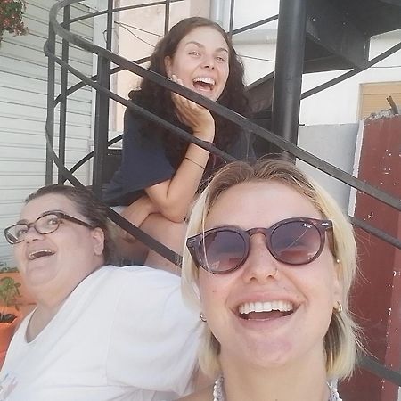Hostel Casa Mia Wlora Zewnętrze zdjęcie